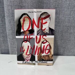 One of us is lying by Karen M. McManus 2017 hardcover